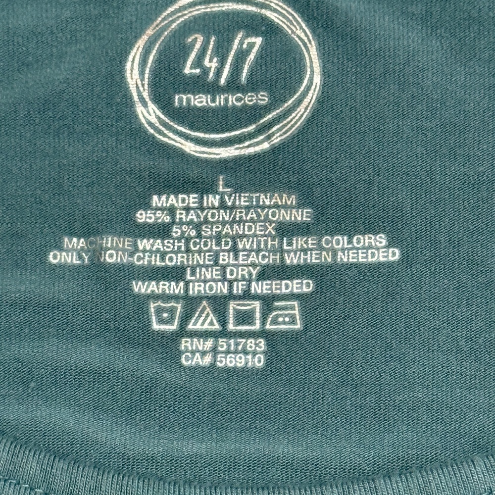 Maurice's 3/4 sleeve top size Large - Picture 6 of 8